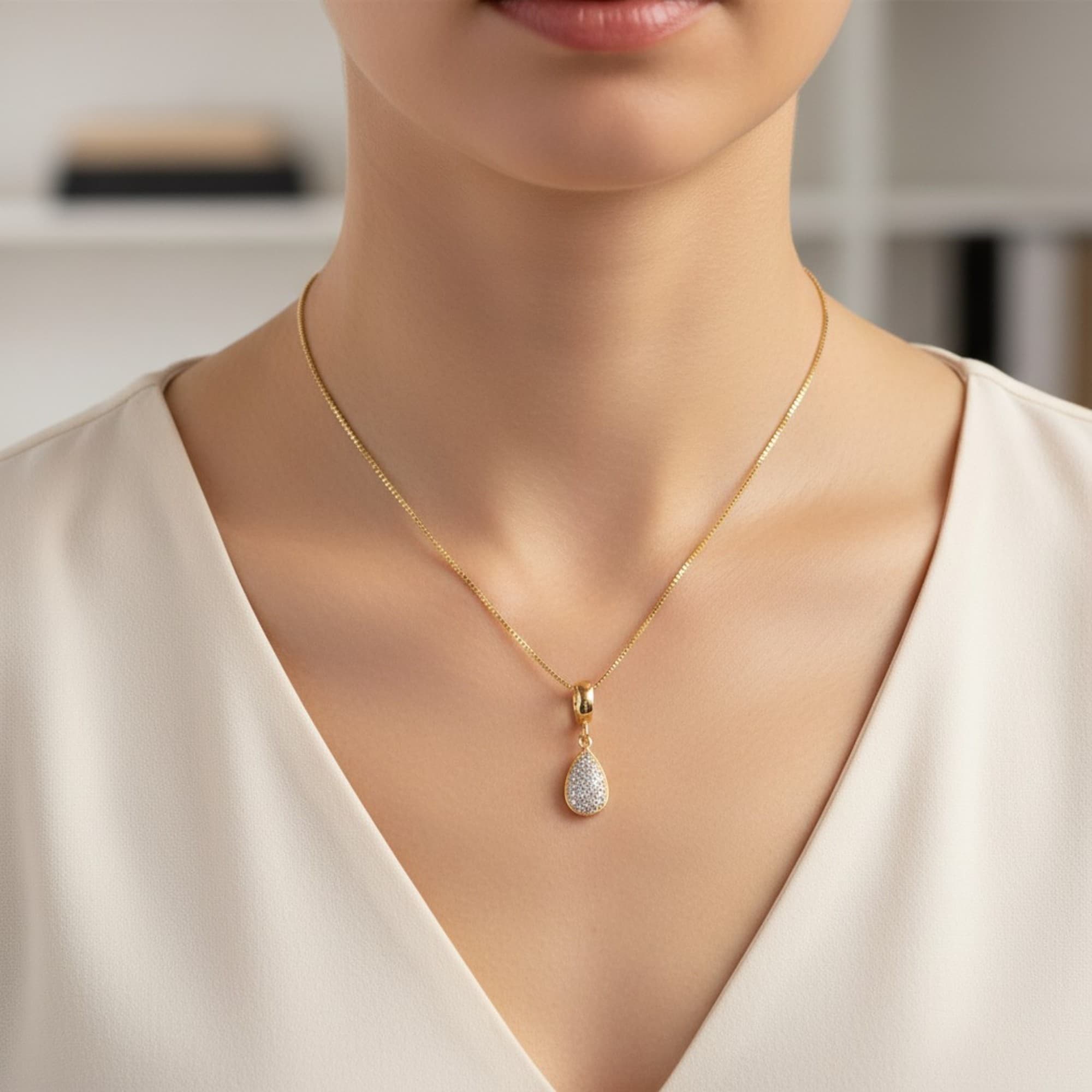 Colar Gota Cravejada Dourado — miniatura 2