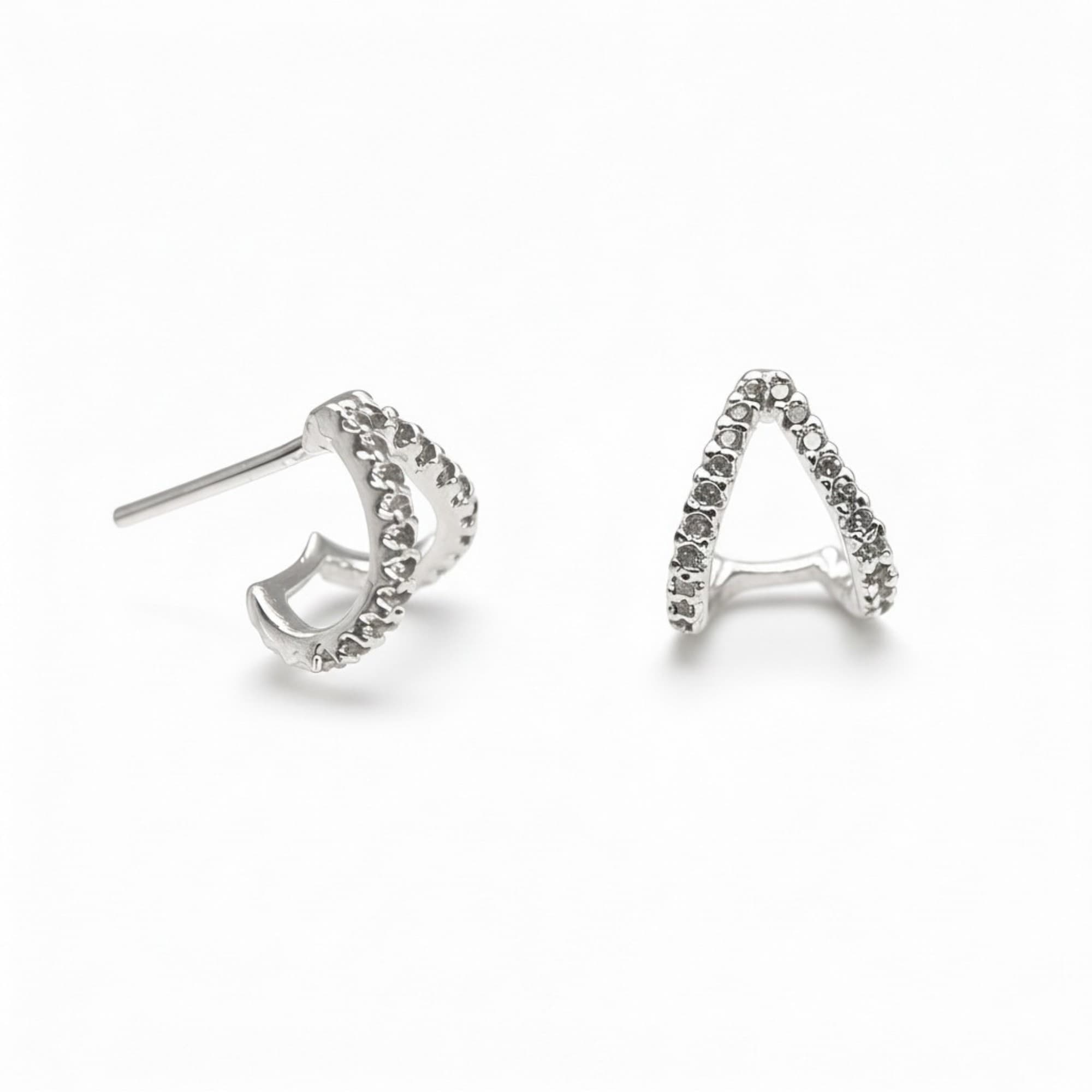 Brinco Ear Cuff Zircônias Prateado